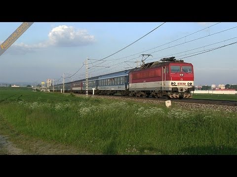 163 116-7 con R 440 a Poprad-Tatry - 163 116-7 with R 440 in Poprad-Tatry