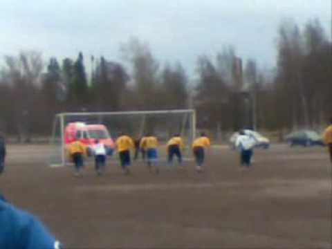 Kutosdivaria Kokkolasta: Friska Viljor - Kälviän Tarmo 11.5.2010 (tulos 1-4)