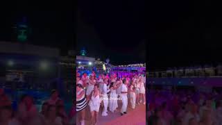 Dance party on Msc World America with msc friend leone mami #mscworldamerica