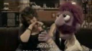 רד עושה את זה למארינה - Red Band