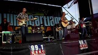 Makes Me Go La La- Williams Riley Band(Cajun Heartland State Fair 2009)