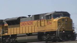 preview picture of video 'HD UP8264 Southeast Washington freight train'