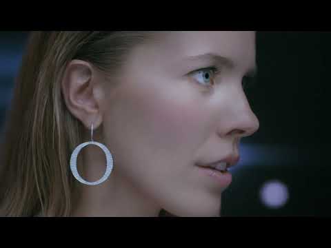 ORIMEI by Victoria Swarovski "Flashing Lights" (Cleansing Foam)