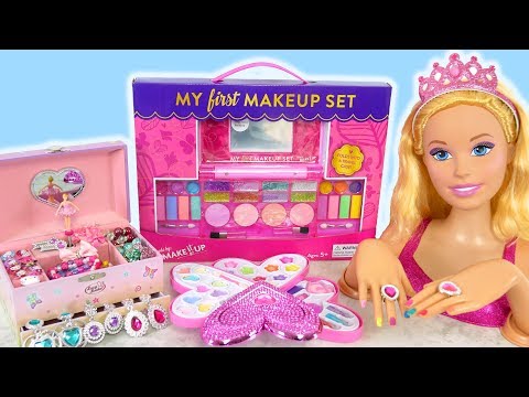 download lagu mp3 mp4 Mac Barbie Makeup, download lagu Mac Barbie Makeup gratis, unduh video klip Mac Barbie Makeup