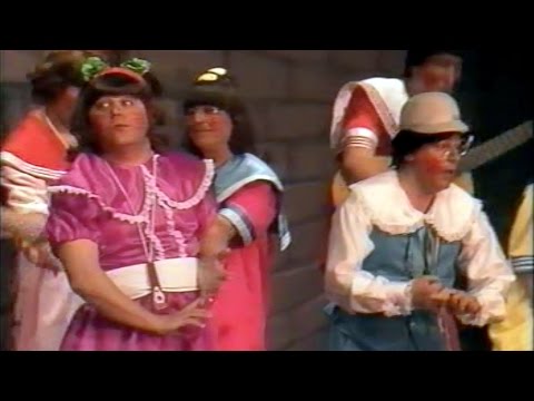 Chirigota. Los Santos Inocentes SEMIFINALES 'Presentación, Pasodobles y Cuples' | Carnaval 1990
