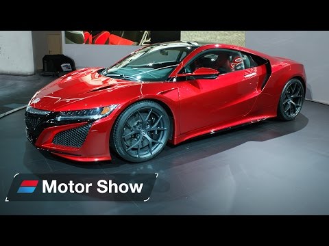 Honda NSX vs Audi R8 - Geneva Motor Show 2015