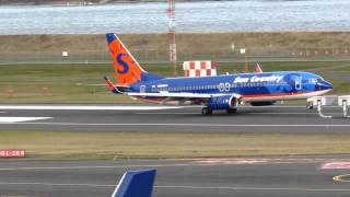 preview picture of video 'Sun Country Airlines Boeing 737-800 Lands At KPDX On Runway 10L'