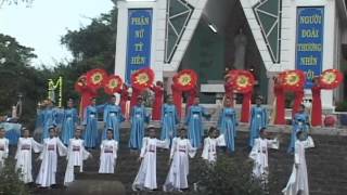 preview picture of video 'Đại Hội Trung Tâm Thánh Mẫu Trà Kiệu 31-05-2012 P.1.1'