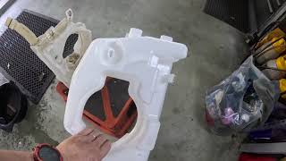 Crap to Cream, replacing a Mini Clubman F54 windscreen wash reservoir.