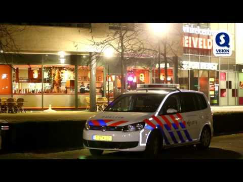 Overval op cafetaria in winkelcentrum Heivelden in Best
