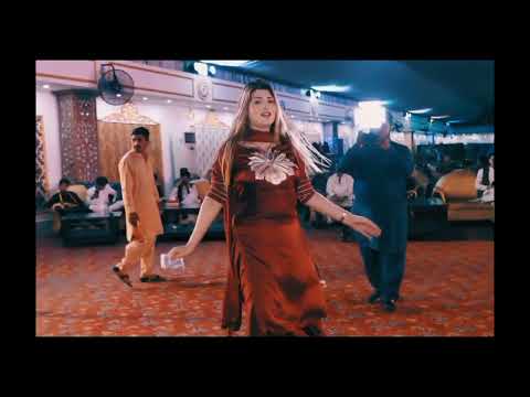 Aye Aye Ya Uff Uff Uff Full Song | Urwa Khan Dance | New Tiktok Viral Song