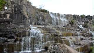 preview picture of video 'Waterfall Da Lat Vietnam HD'