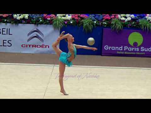 Ilmi LAINE (FIN) ball - 2017 Corbeil junior AA