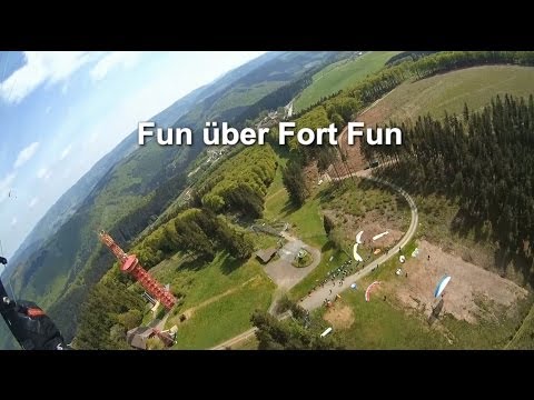 Fun über Fort Fun - Gleitschirmfliegen im Sauerland
