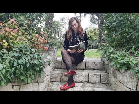 Vitrina e librit/ Biseda mes miqsh- Sally Rooney- Një roman, ngjarjet e të cilit zhvillohen në...