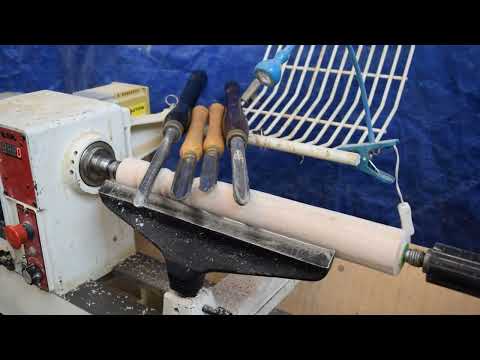 Bowl Gouge vs. Spindle Roughing Gouge: Understanding the Difference Between a Bowl and Spindle Gouge