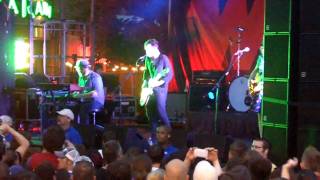 Silversun Pickups &quot;Future Foe Scenarios&quot; (Live at the WFNX Clam Bake on Lansdowne Street)