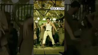 Download lagu Salman Khan madly dance 🔥⚡️😳 party all night : Salman khan #shorts #viral #video #dance mp3