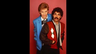 Daryl Hall &amp; John Oates - Maneater | 80’s | 1982 #80s