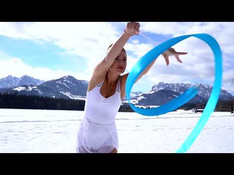Dance in the Snow | Austrian Alps | Kim Wojtera