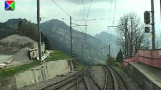 preview picture of video 'Führerstandsmitfahrt auf der Vitznau-Rigi-Bahn von Rigi Kulm nach Vitznau'