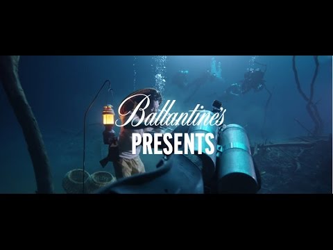 ⁣Ballantine's presents - Benjamin Von Wong's Underwater River