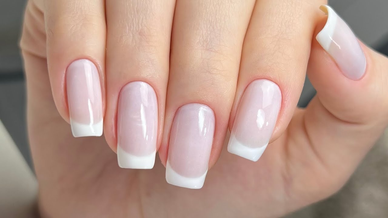 Esmalte branquinho sem manchas + Francesa sorriso  🤩