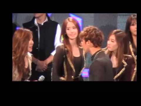 Yoona and Gikwang Moment