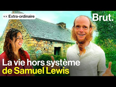 En Bretagne, Samuel aspire à une vie simple, sans dépendance à l'argent