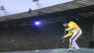 Queen - improvvisazione vocale (Live At Wembley)