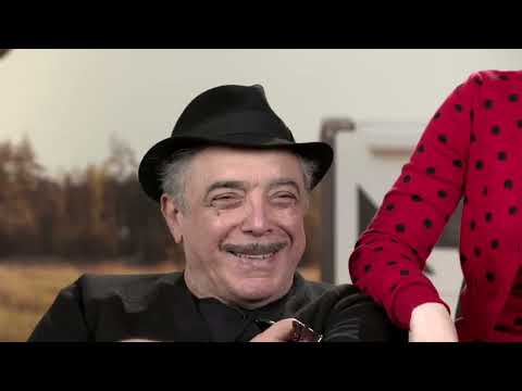 'Pare Parecchio Parigi' secondo Nino Frassica, Leonardo Pieraccioni e Chiara Francini: «Una carezza»