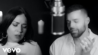 Musik-Video-Miniaturansicht zu Recuerdo Songtext von Ricky Martin & Carla Morrison