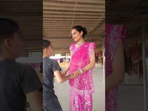 ekti ekti ghabrlis na#aai song#marathi song status#viral song#reels#mom and song#