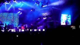The Killers - Smile Like You Mean It (Live at the V Festival in Perth 09)