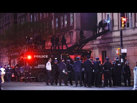 NYPD Officers Enter Columbia University Campus