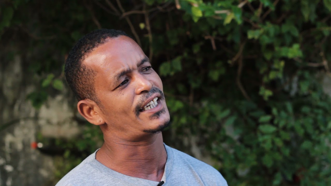 Maculelê: entre paus, grimas e cacetes