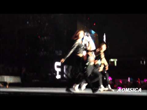 [Fancam] 121125 - Dance Battle  snsd @SMTinBKK