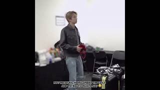 Download lagu NOT HIM TAKING HIS SHOES OFF PLS 😭😭 #heeseung mp3 Download lagu NOT HIM TAKING HIS SHOES OFF PLS 😭😭 #heeseung mp3