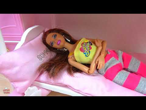 Barbie Bedroom Bunk Bed Plus Dolls Night Routine!