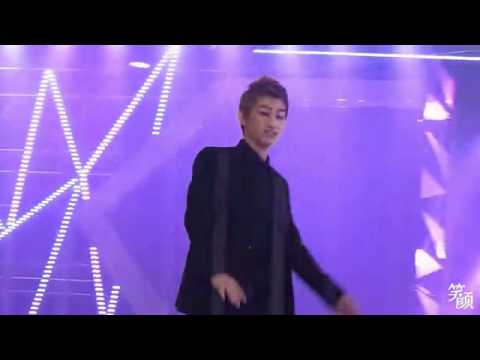 [Fancam] 111229 Eunhyuk focus [cr:smilehyuk]