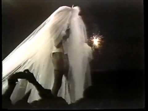 Grace Jones - I Need A Man.wmv