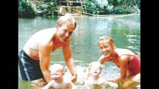 Jane Seymour and James Keach's Twins ^^