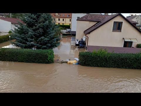 Pomohli jste Katce a Honzovi, kteří s dětmi přišli kvůli záplavám o domov