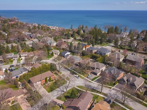 FOR SALE | Only A Stone's Throw From Lake Ontario | 320 Lakeview Avenue - Burlington, Ontario