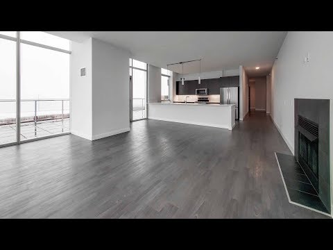 A South Loop 3-bedroom penthouse at the amenity-rich 1000 South Clark A South Loop 3-bedroom penthouse at the amenity-rich 1000 South Clark