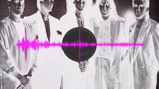 08  Toe The Line mp3