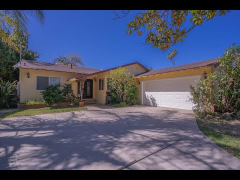 19114 Stagg St, Reseda, CA 91335 Fanny