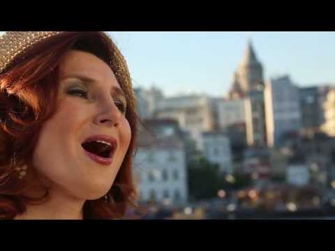 Bir Sen Bir İstanbul, Oya Ergün