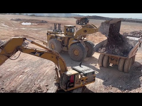 Caterpillar 994 Wheel Loader Loading Caterpillar 777F Dumpers - Mega Machines Movie