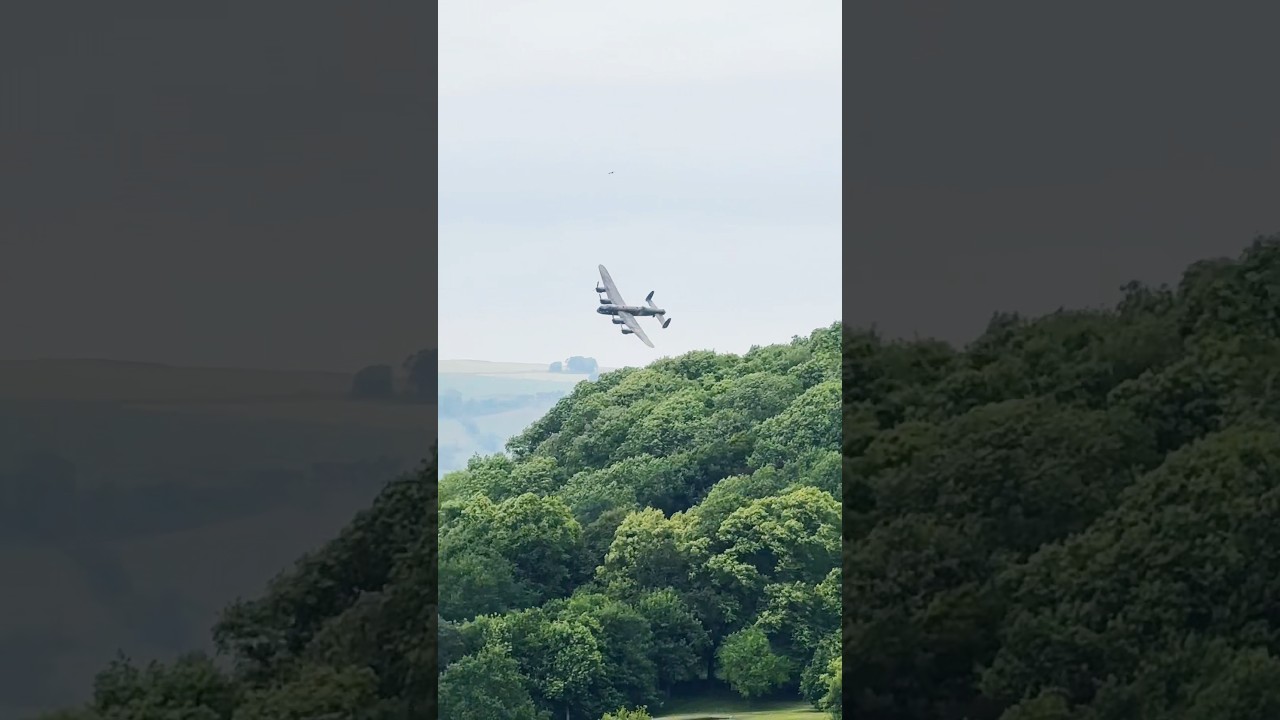 The best Lancaster flypast I’ve ever seen. #bbmf #raf #aviation #lancaster